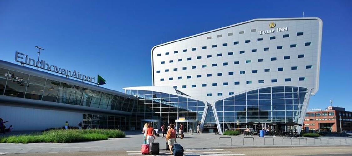 Aeroporto di Eindhoven: Prenota ora i biglietti del treno e autobus da/per Amsterdam