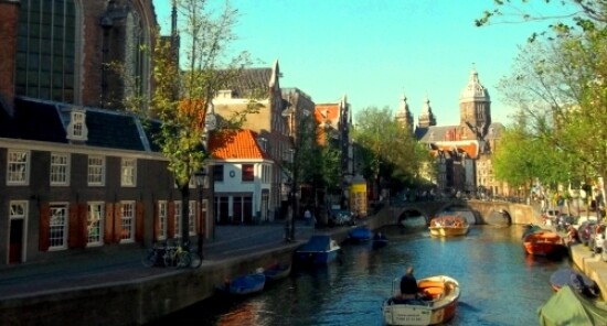 Oude Kerk: La chiesa vecchia di Amsterdam