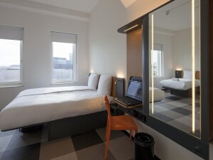 easy hotel amsterdam