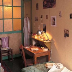 Casa di Anna Frank - Da nascondiglio a Museo