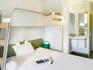 ibis amsterdam zaandam