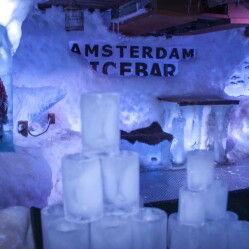 XtraCold - Ice Bar Amsterdam: Il locale di ghiaccio più freddo d'Olanda
