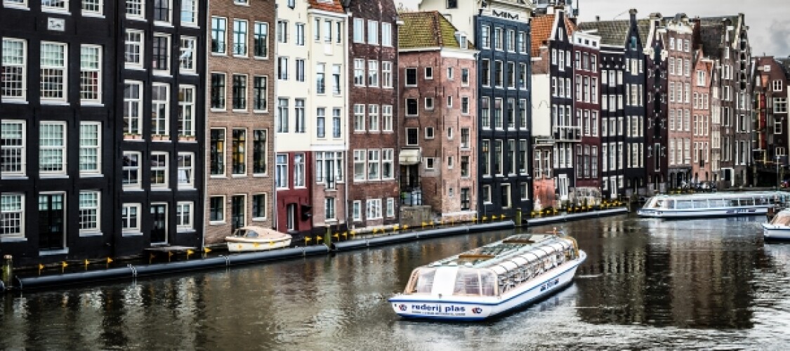 Descubra las ofertas de cruceros y paseos por los canales de Ámsterdam