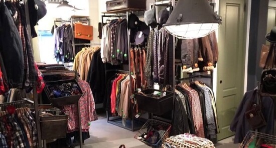 Kilo Shop: Abbigliamento e accessori vintage al chilo