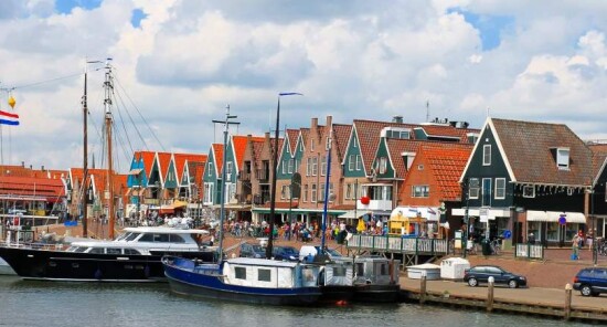 Visita Volendam, borgo di pescatori e villaggio di artisti a nord di Amsterdam
