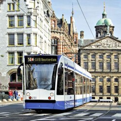 Come muoversi ad Amsterdam: tram, autobus, metro e traghetti