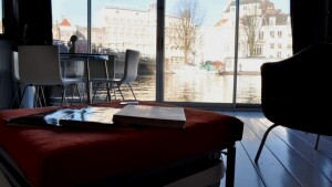 Rembrandt square houseboat