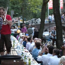 Eventi di Agosto ad Amsterdam: Canal Parade, concerti e relax all'aperto 