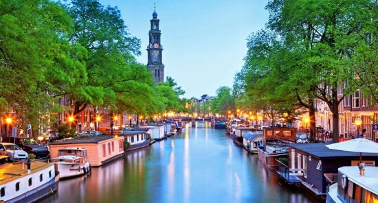 Battelli a pilota automatico presto sui canali di Amsterdam