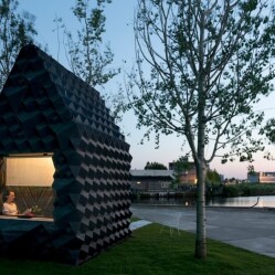 Soggiornare sui canali, ora si può anche in casette stampate in 3D