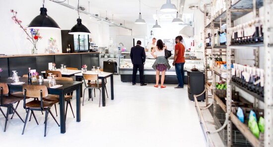 I migliori ristoranti economici ad Amsterdam dove mangiare in modo delizioso