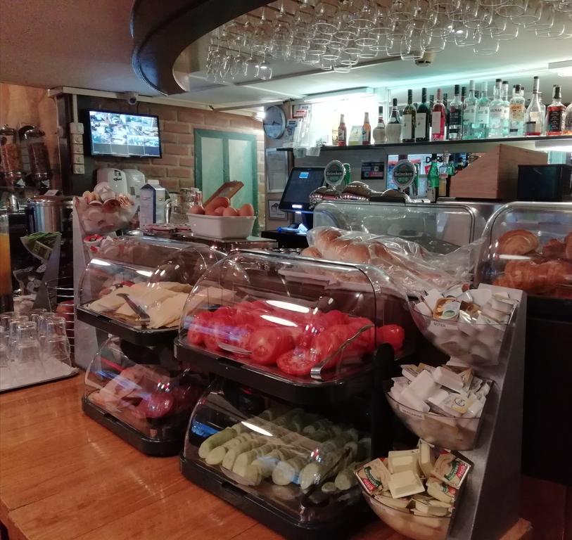 hotel doria